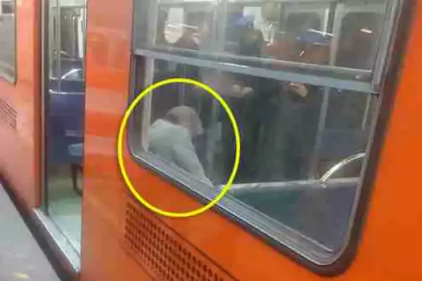 Unbelievable: Passengers Sat Next to This Old Man For Hours Inside a Train Not Knowing He Was Dead 